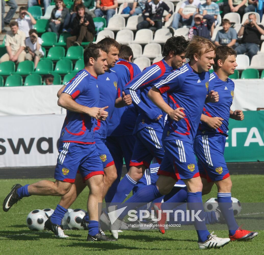 Russian national football team holds open training session