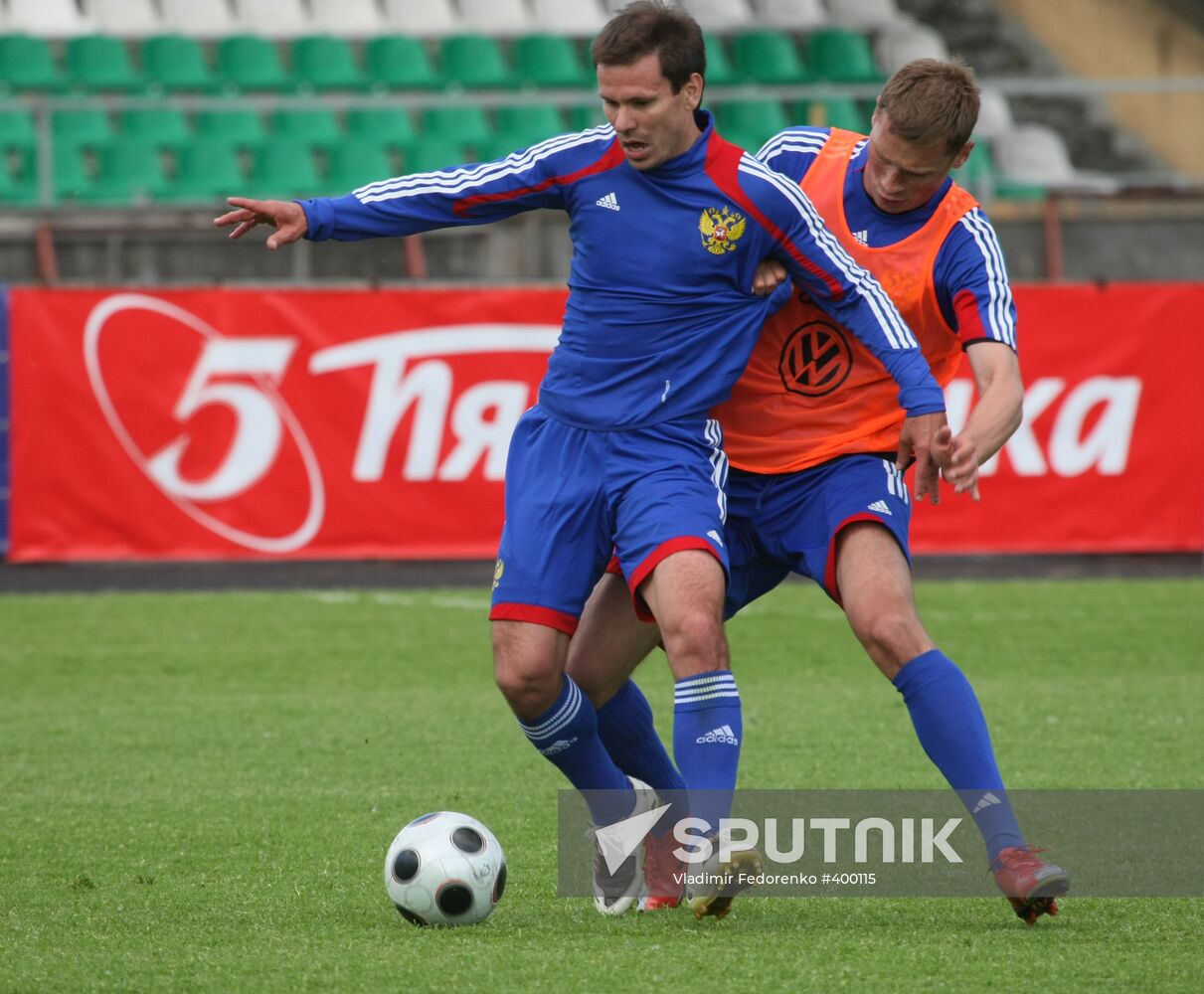 Russian national football team holds open training session