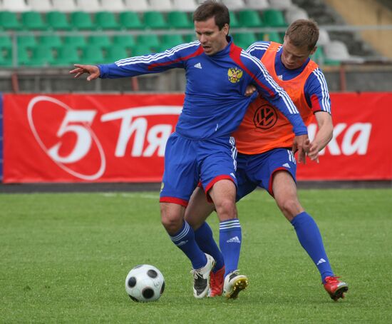 Russian national football team holds open training session