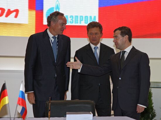 Dmitry Medvedev participates in St.Petersburg economic forum