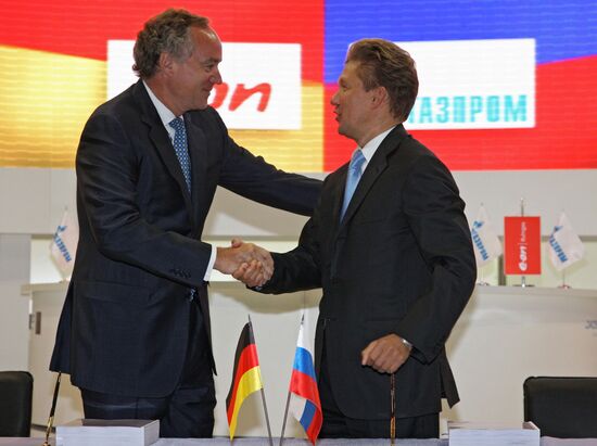 Dmitry Medvedev participates in St.Petersburg economic forum