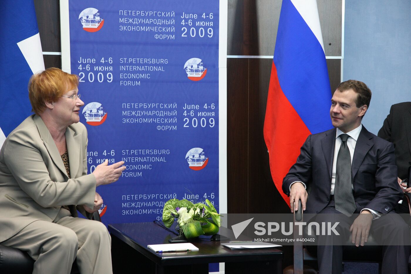 President Medvedev meets with his Finnish counterpart