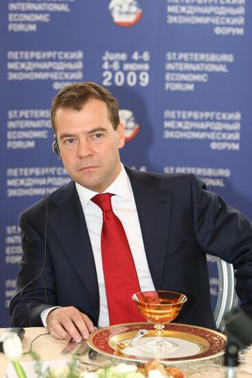 Russian President meets with international business leaders