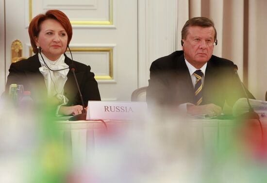 Russian First Deputy PM attends World Grain Forum 2009