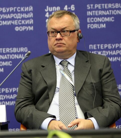 Andrei Kostin, Restructuring Financial Institutions session
