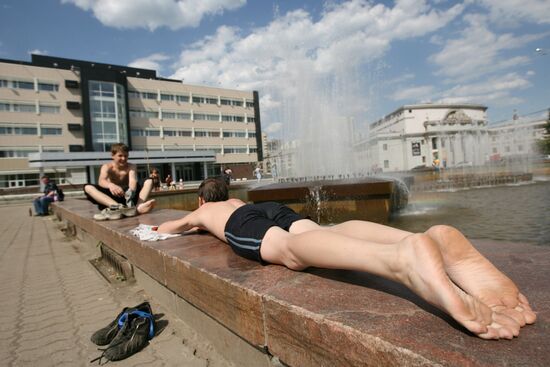 Yekaterinburg residents at rest