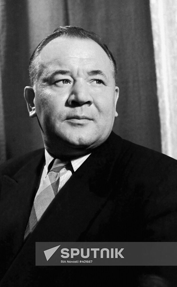 Soviet actor Boris Andreyev