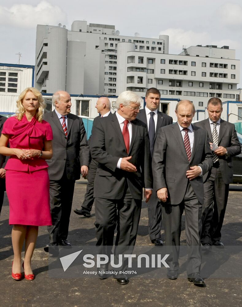 Vladimir Putin visits construction of children's clinic