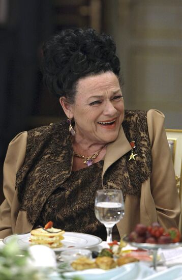 Svetlana Medvedeva and Lyudmila Zykina