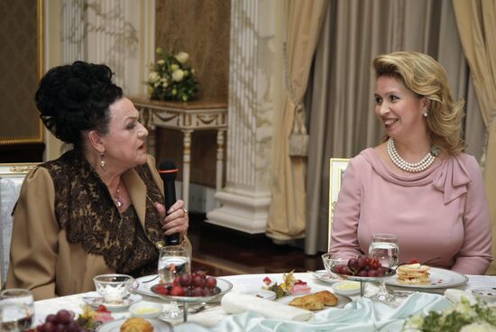 Svetlana Medvedeva and Lyudmila Zykina