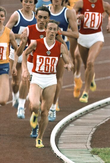Soviet runner Tatiana Kazankina
