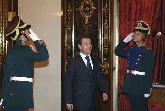 Dmitry Medvedev and Kurmanbek Bakiyev meet in Moscow