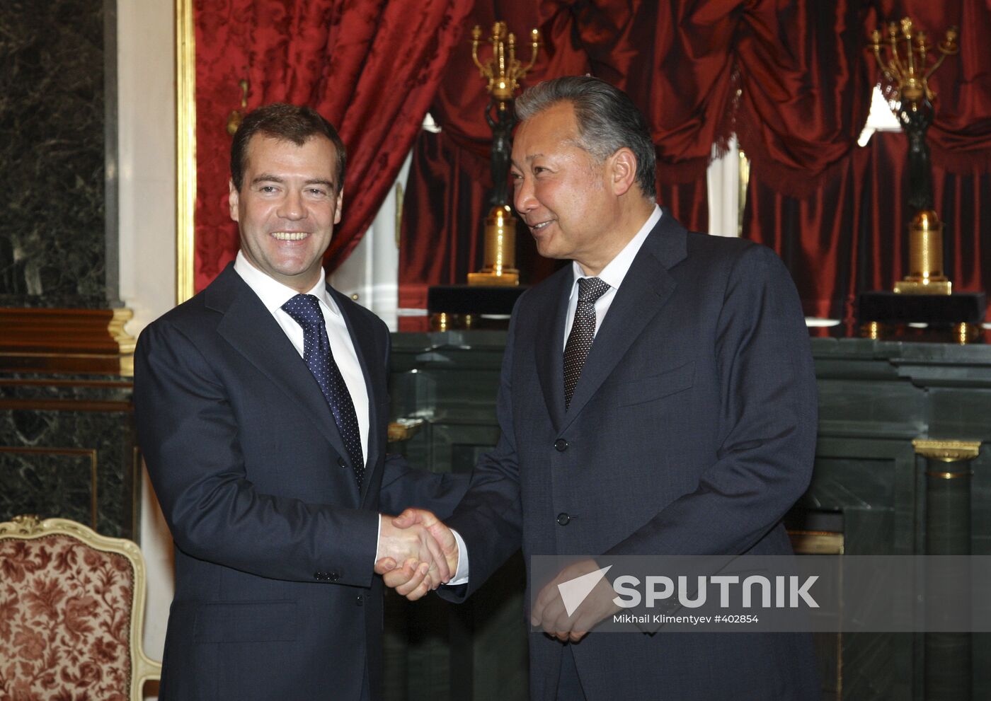 Dmitry Medvedev and Kurmanbek Bakiyev meet in Moscow