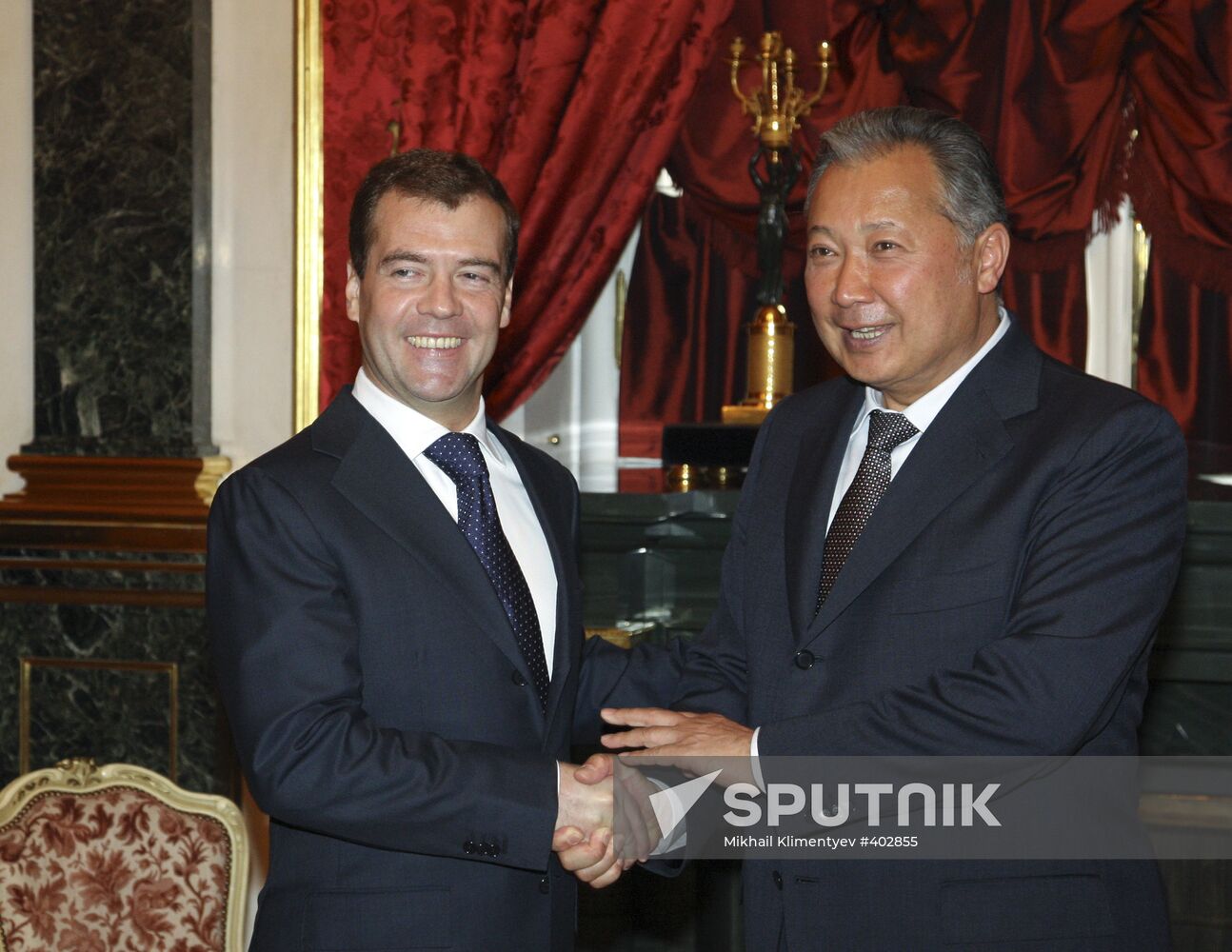Dmitry Medvedev and Kurmanbek Bakiyev meet in Moscow