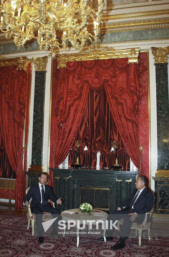 Dmitry Medvedev and Kurmanbek Bakiyev meet in Moscow