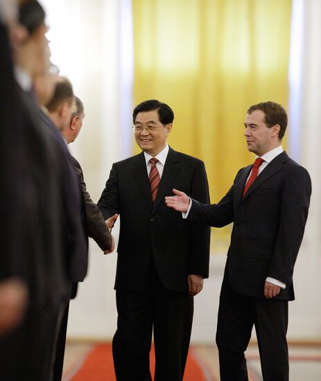 Hu Jintao's visit to Russia