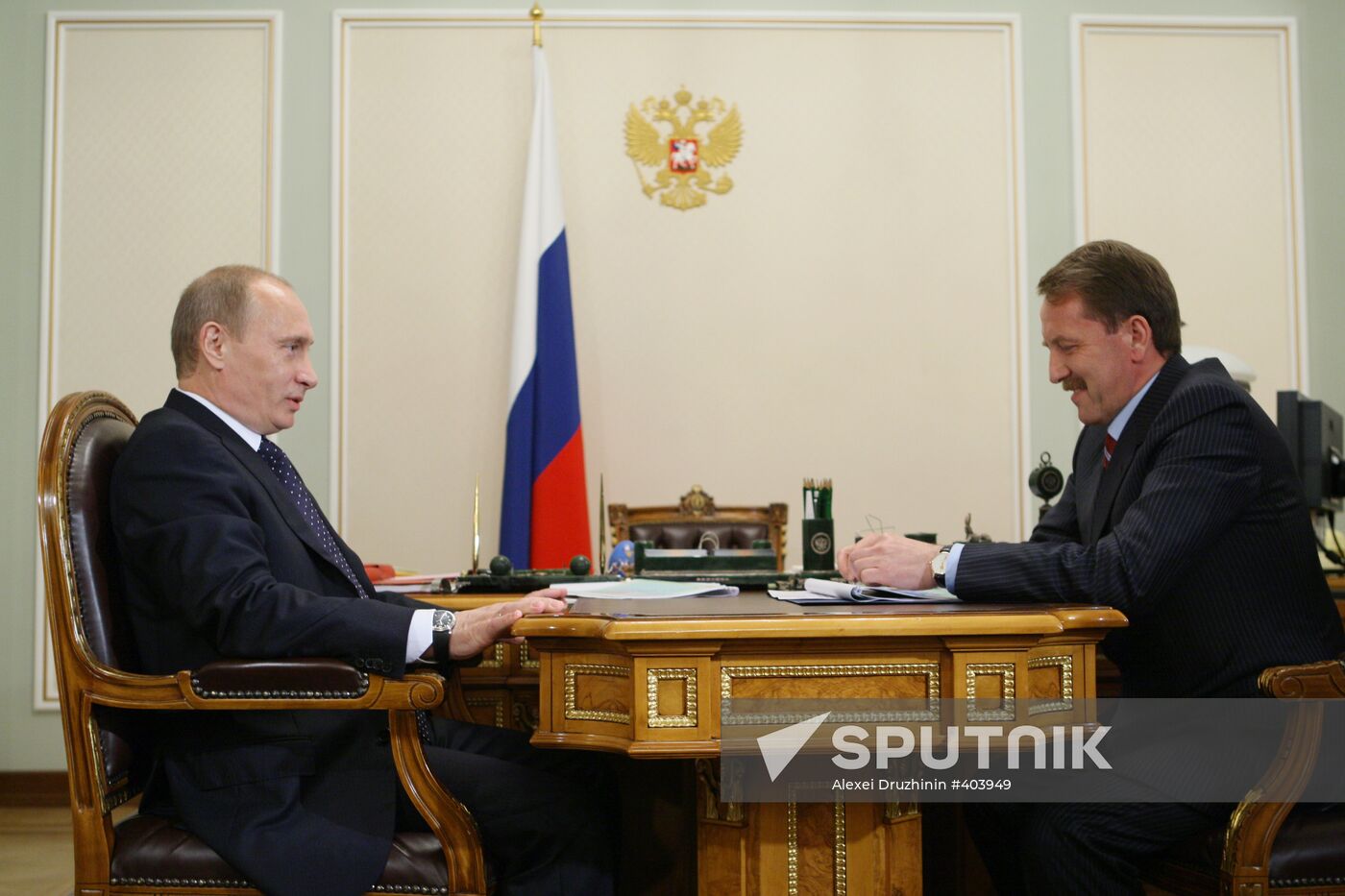 Vladimir Putin meets with Alexei Gordeyev in Novo-Ogaryovo