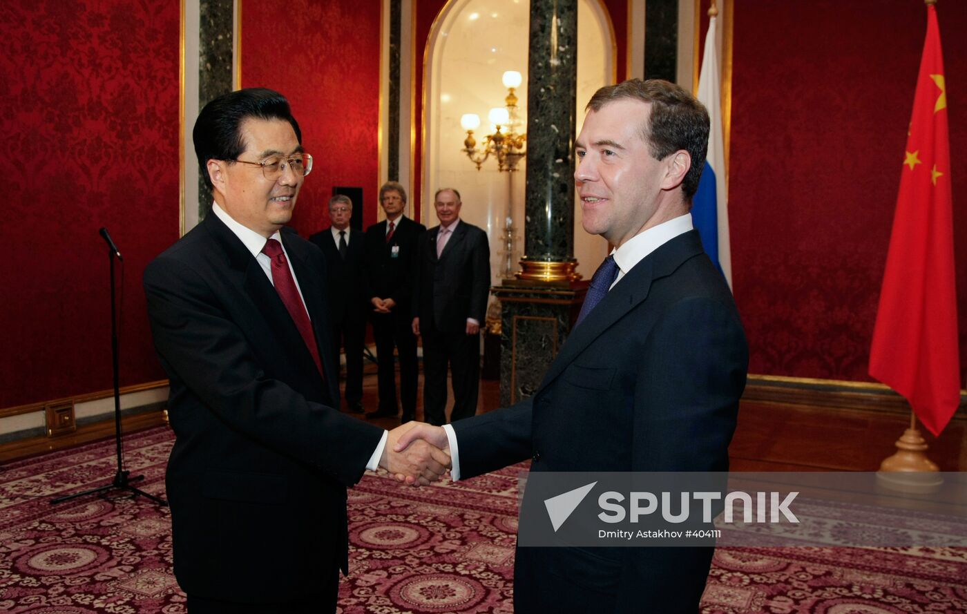 Chinese President Hu Jintao paying state visit to Russia