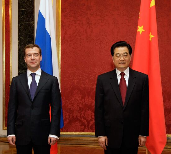 Chinese President Hu Jintao paying state visit to Russia