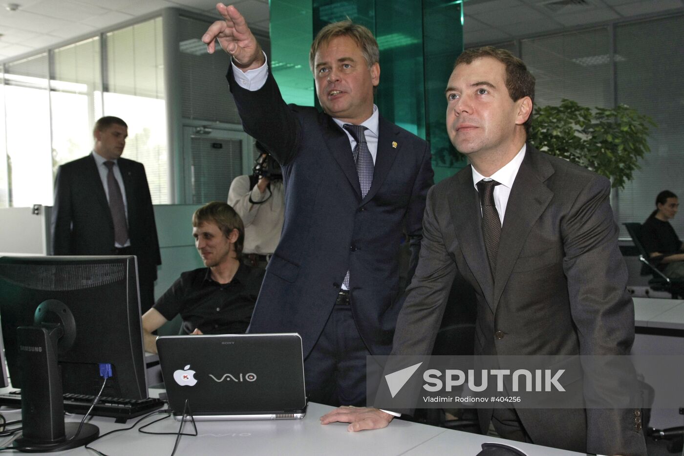 Dmitry Medvedev visiting Kaspersky Lab