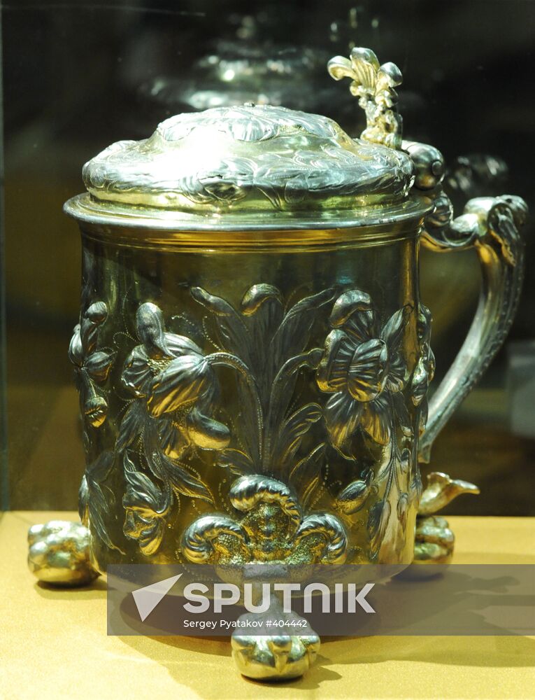 A cup (Sweden, c.1700, a Russian trophy), an exhibit of “The Battle of Poltava, 27th June 1709” exhibition in the State History Museum. Location: Russia, Moscow. Author: Sergey Pyatakov/Sputnik. The Battle of Poltava exhibition