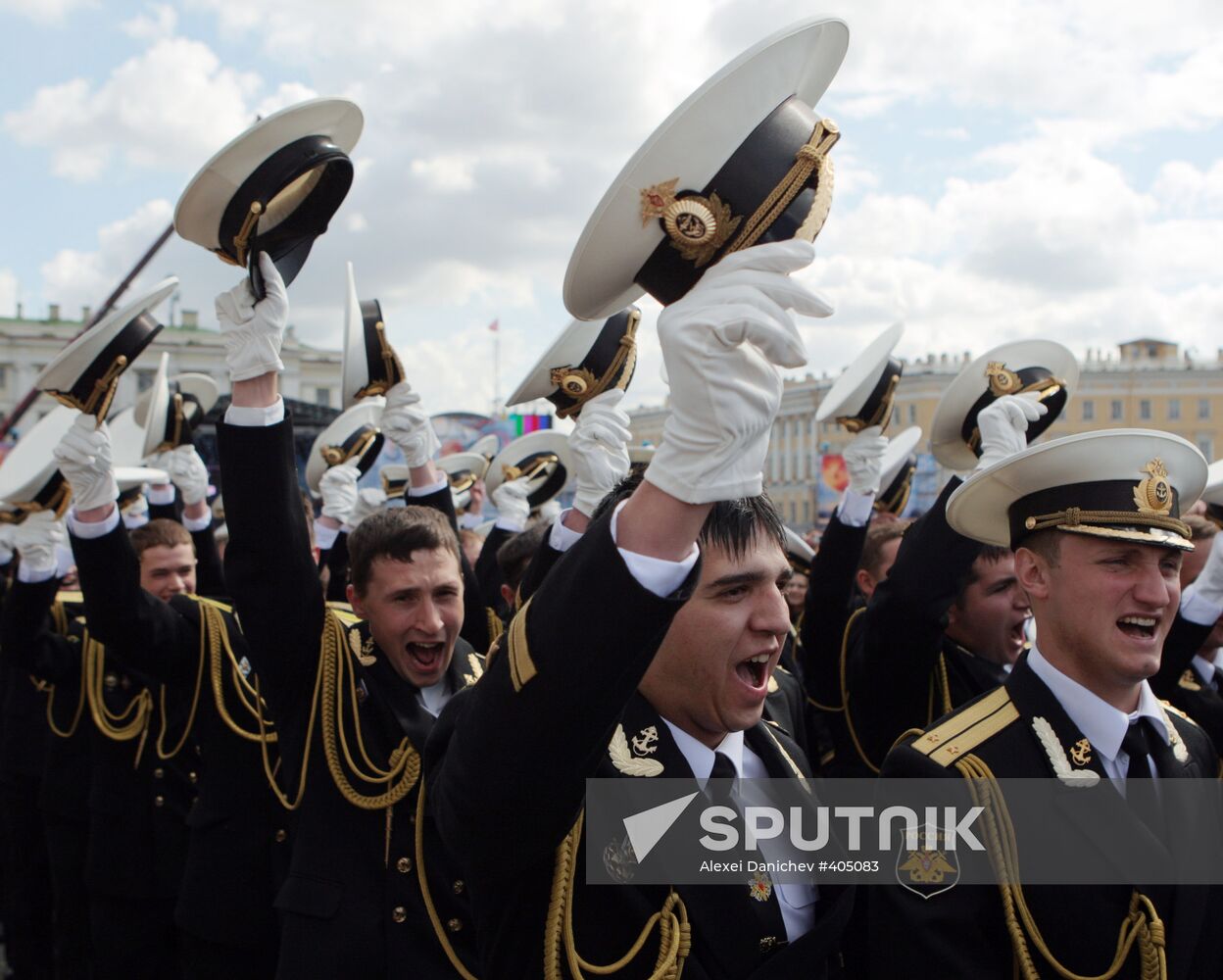 Graduates of Naval Academy in St. Petersburg