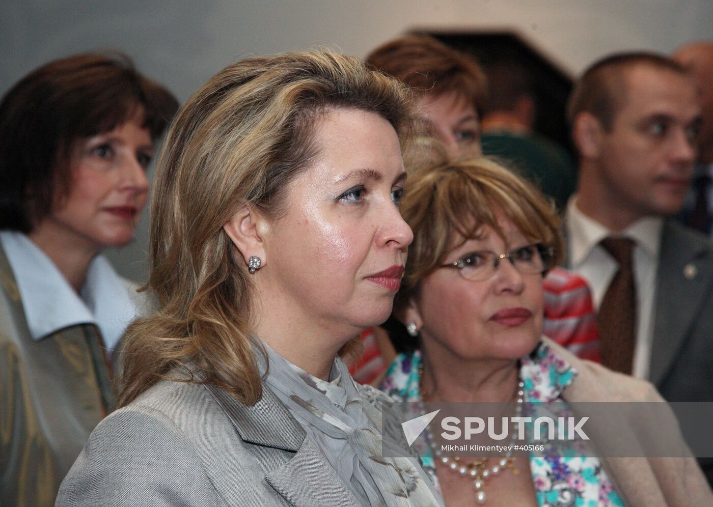 Russian Presidents wife visits State Museum