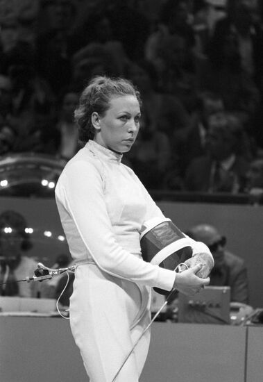 Soviet fencer Yelena Belova