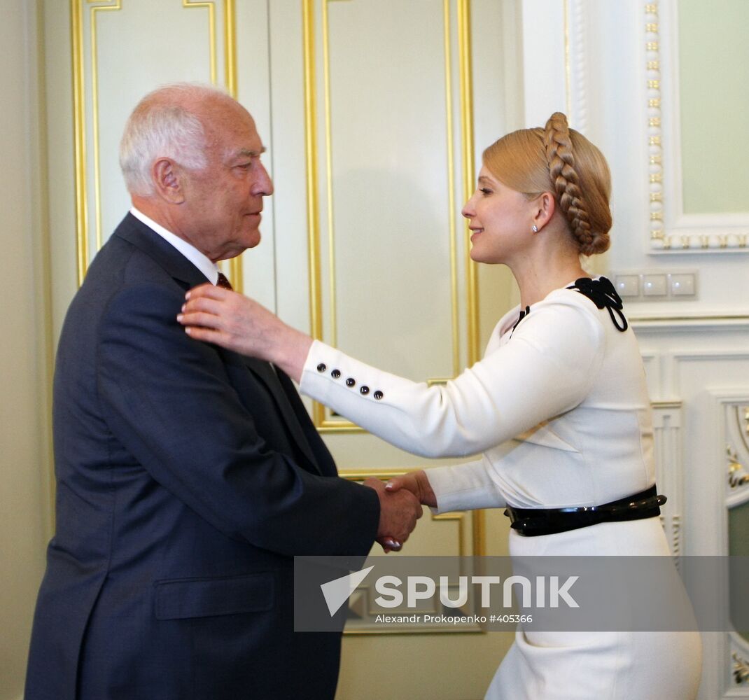 Viktor Chernomyrdin and Yulia Tymoshenko
