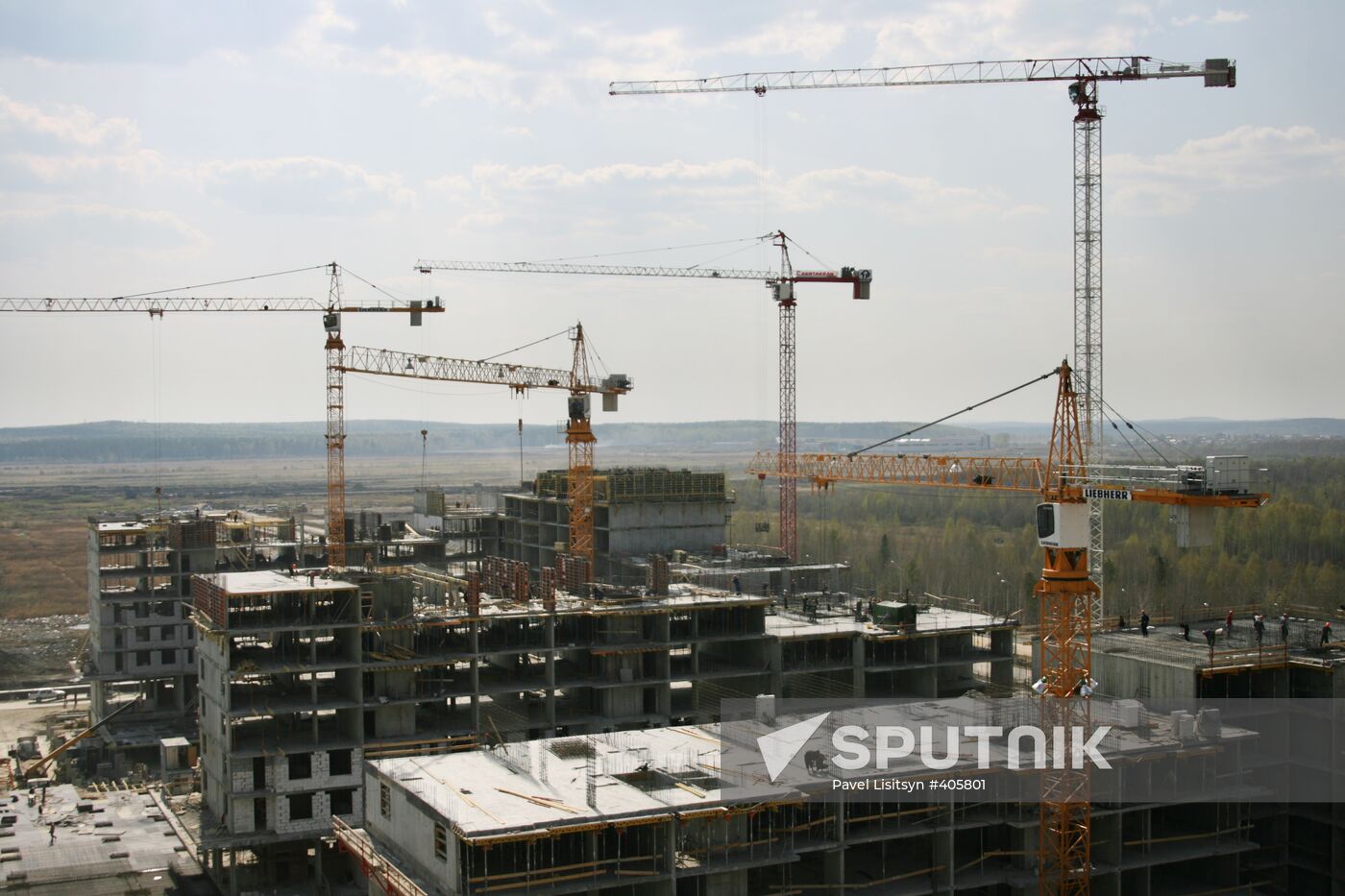 Building the Akademichesky residential area in Yekaterinburg