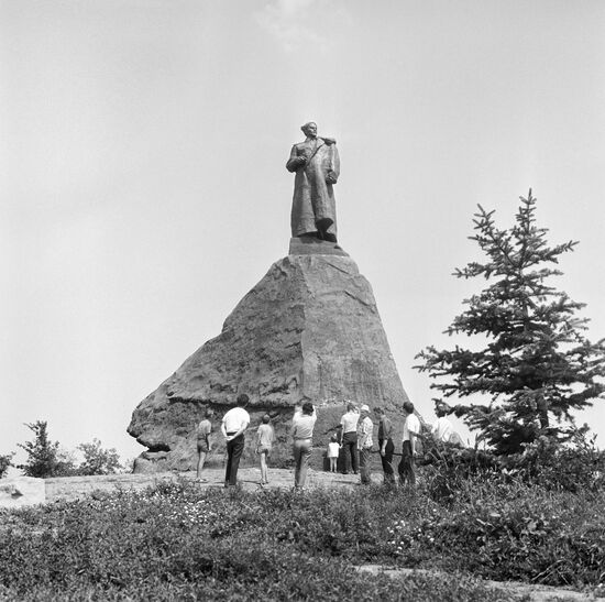 Monument to partisan commander Gen. Sidor Kovpak