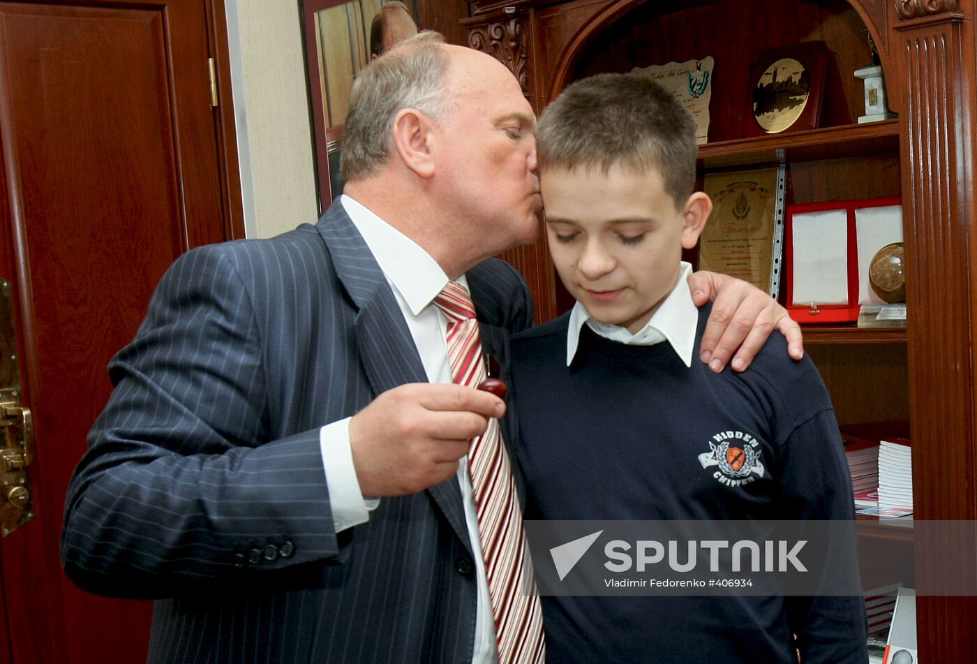 Gennady Zyuganov celebrating his birthday