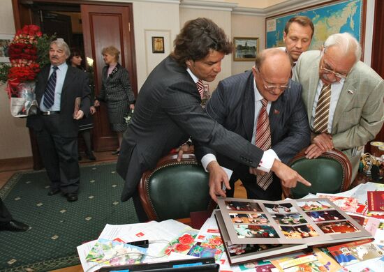 Gennady Zyuganov celebrating his birthday