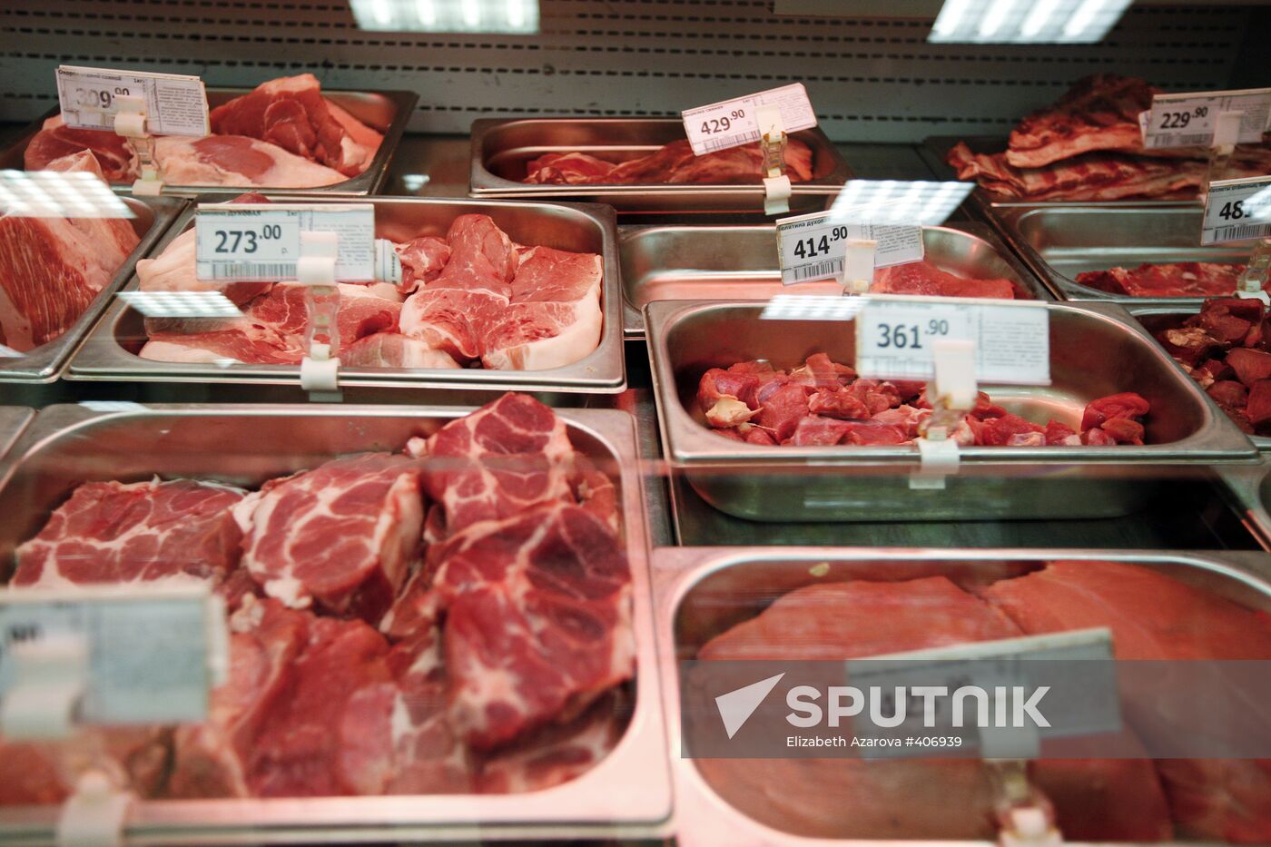 Meat products at a Perekryostok supermarket