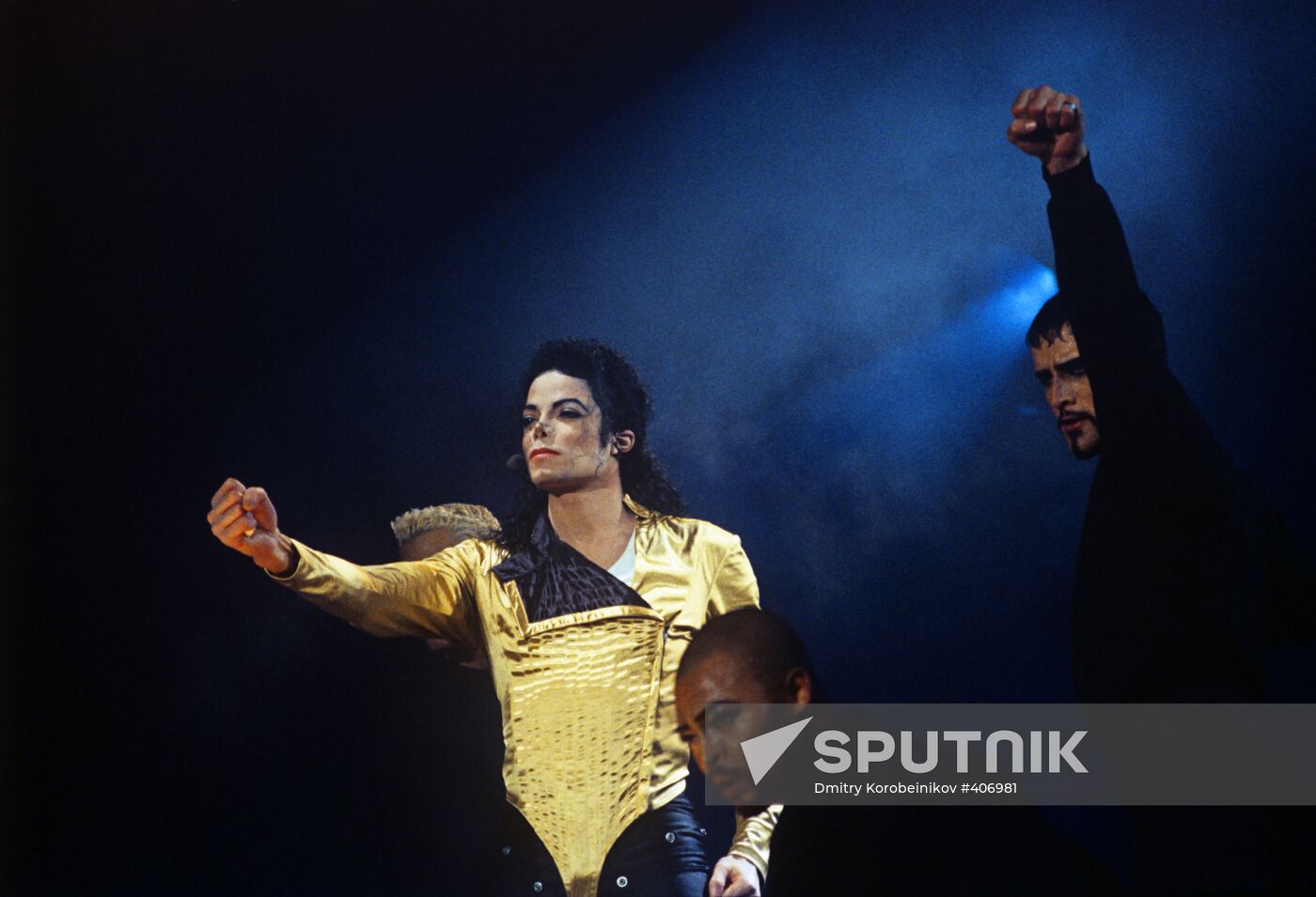 Michael Jackson performing in Moscow in 1993
