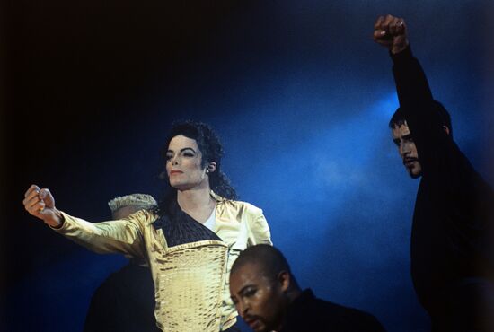 Michael Jackson performing in Moscow in 1993