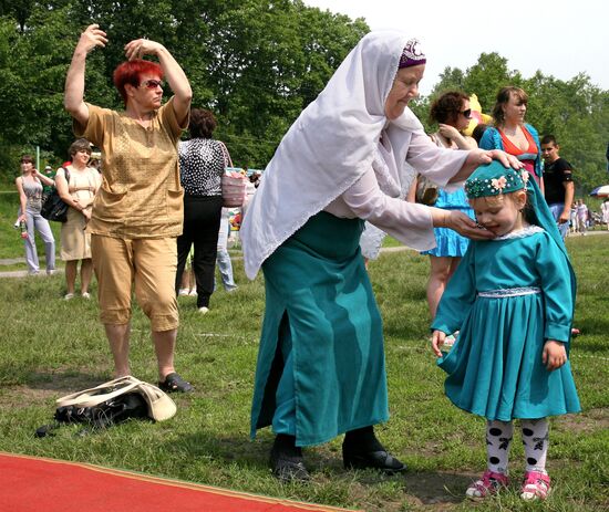 Primorye's ethnic Tatars and Bashkirs celebrate Sabantui