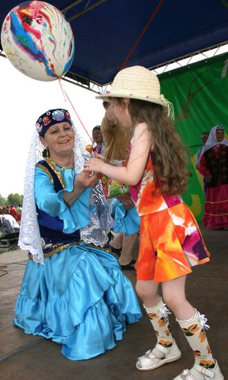 Primorye's ethnic Tatars and Bashkirs celebrate Sabantui