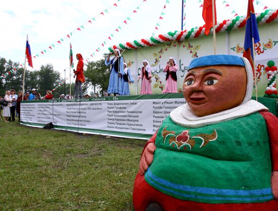 Krasnoyarsk's ethnic Tatars and Bashkirs celebrate Sabantui