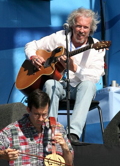 Andrei Makarevich performs on stage