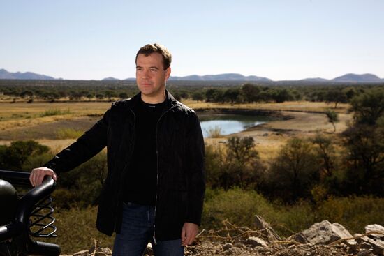 Dmitry Medvedev records blog entry