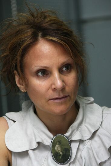 News conference. Family-dynasty festival