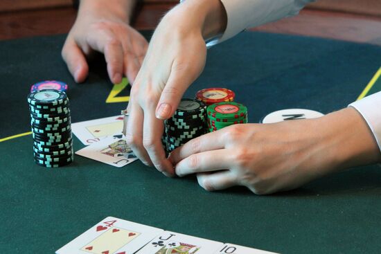 Sports poker at the PokerMoscow school