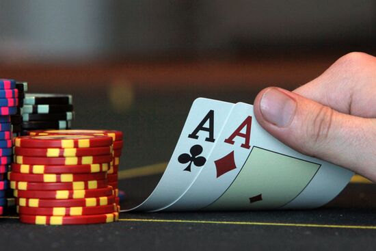 Sports poker at the PokerMoscow school