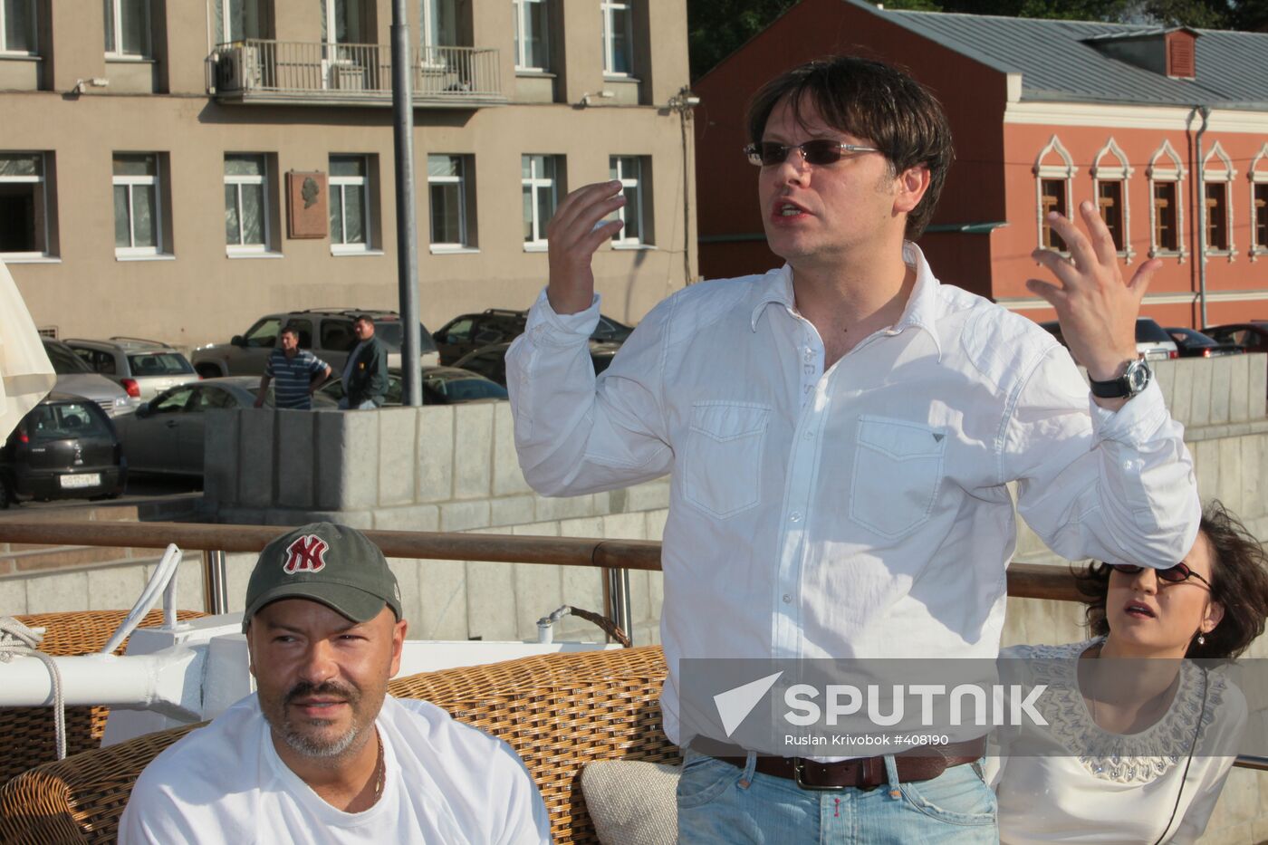 Fyodor Bondarchuk and Valery Todorovsky attend awards ceremony