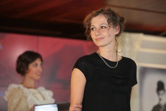 Polina Agureyeva attending Kumir actor awards ceremony