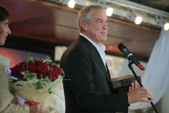 Sergei Garmash attending Kumir actor awards ceremony
