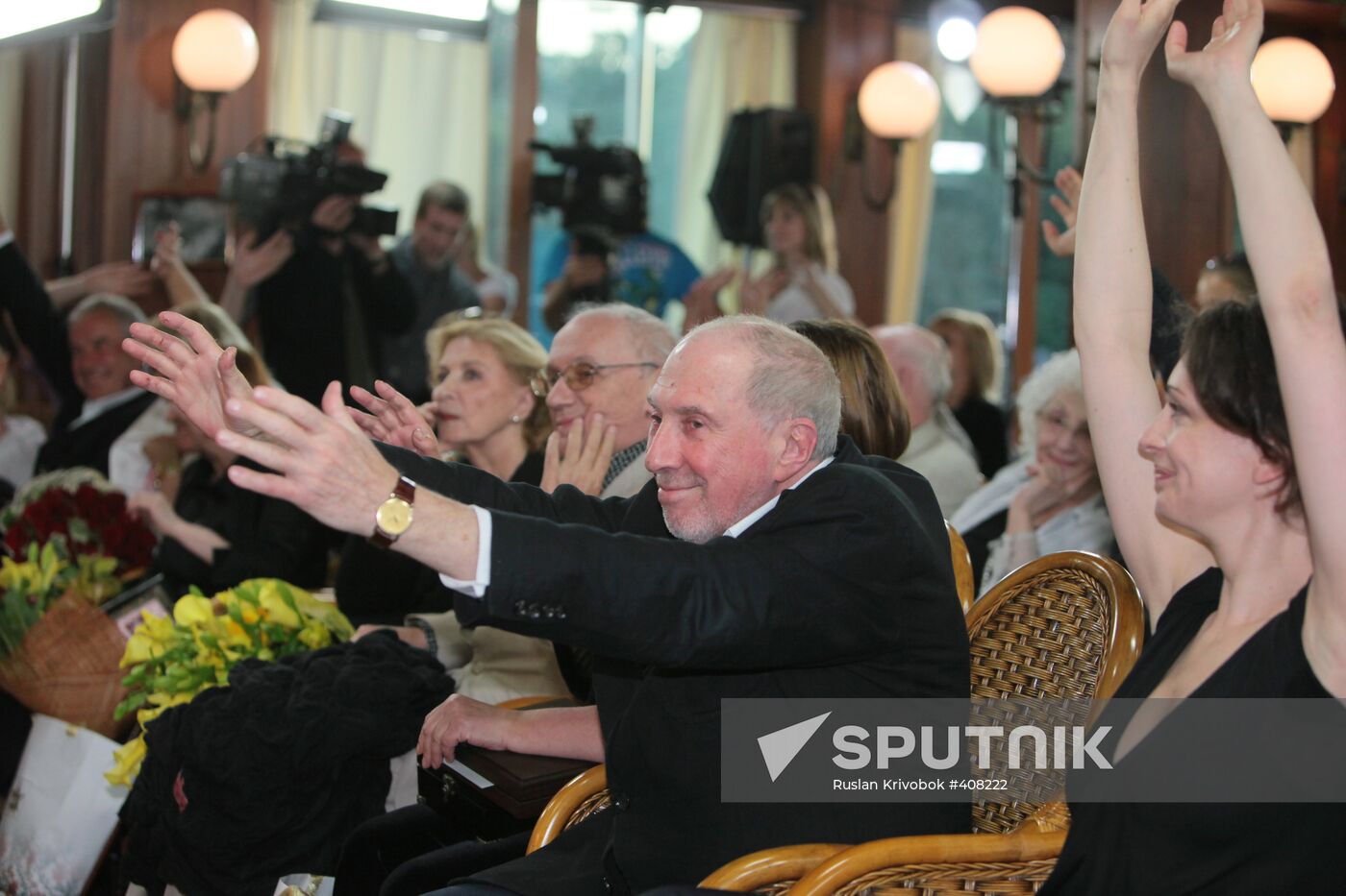 Sergei Yursky attending Kumir actor awards ceremony