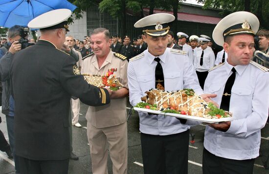 Pacific Fleet ships return home after anti-piracy mission