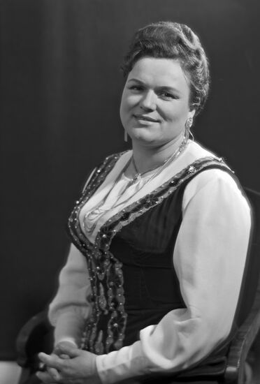 Singer Lyudmila Zykina